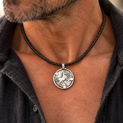 Collar cuero unicornio hombre